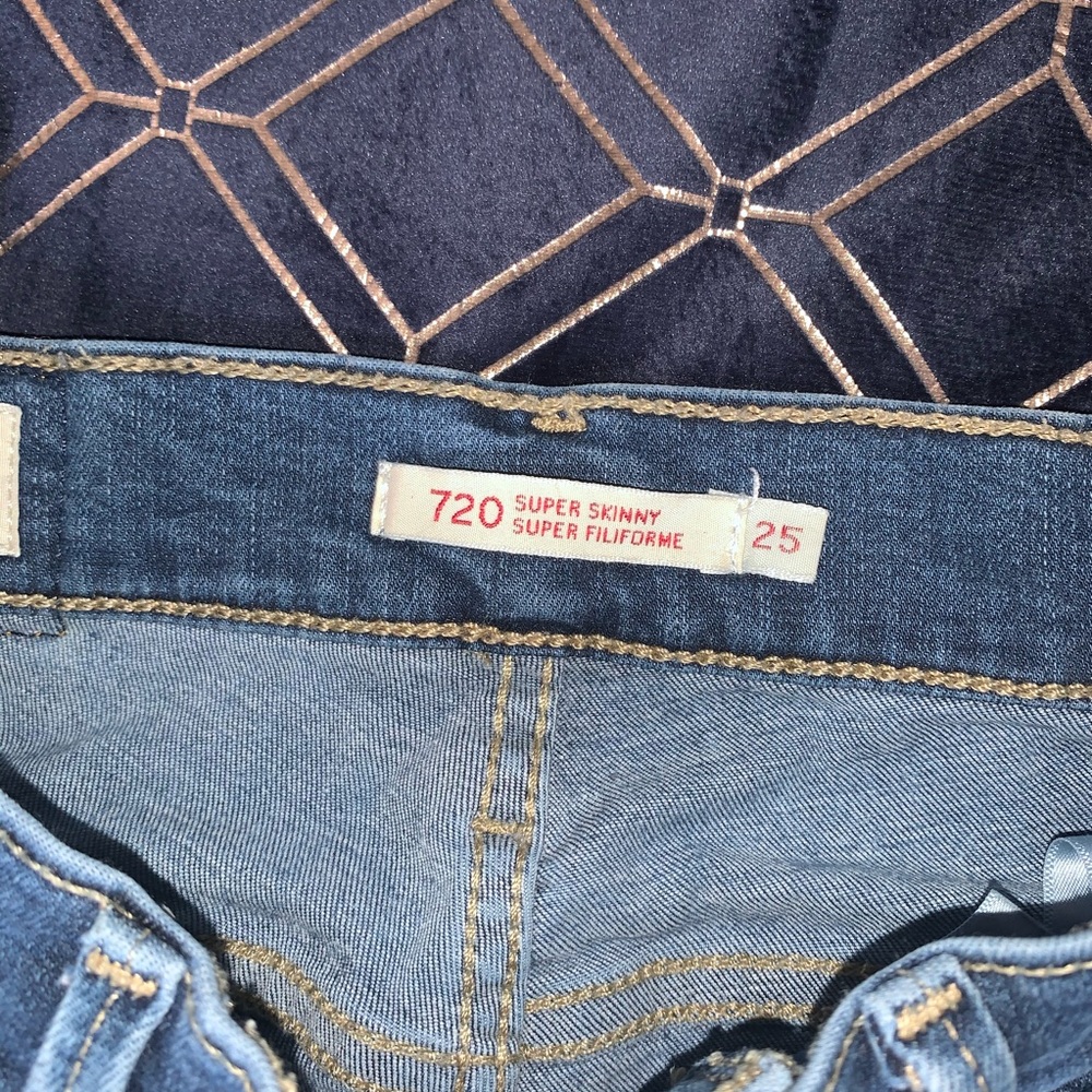 LEVI’S - Picture 5 of 9